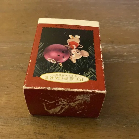 1996 Hallmark Keepsake Vintage "Bowl 'Em Over" Mouse Ornament - Picture 14 of 14